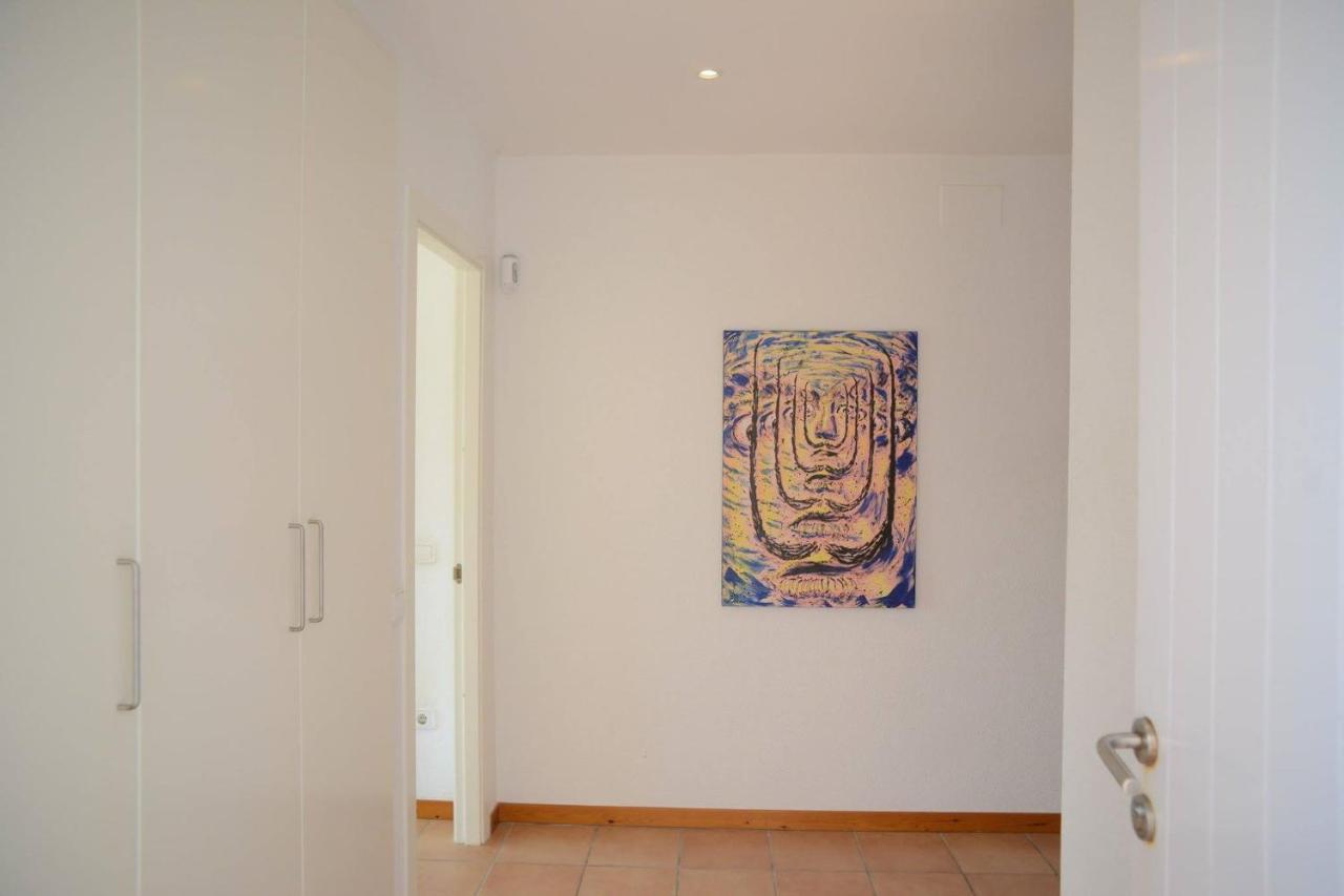 Beachfront Duplex With Terrace And Sea Views - Cadaqués Kültér fotó