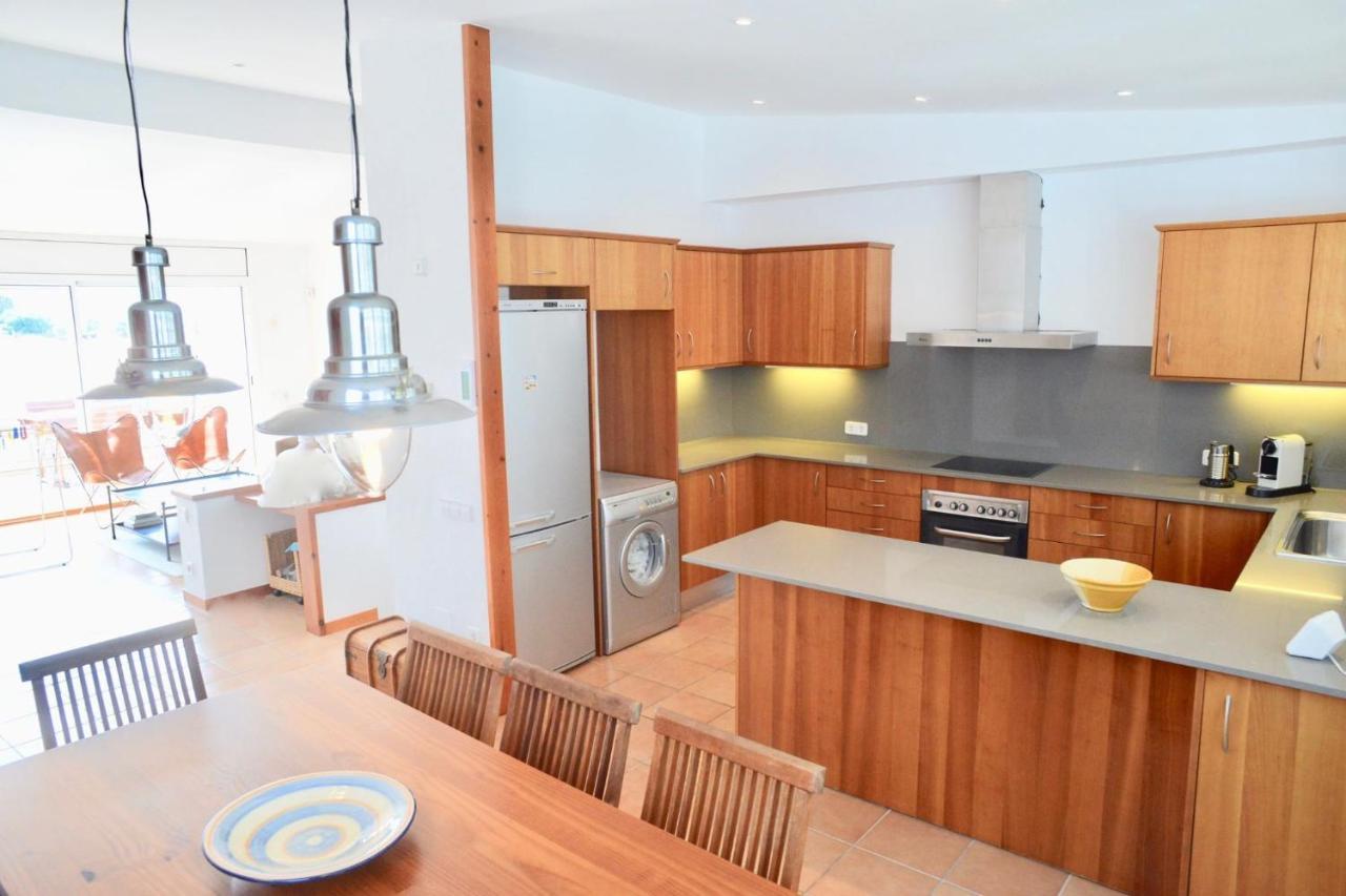 Beachfront Duplex With Terrace And Sea Views - Cadaqués Kültér fotó