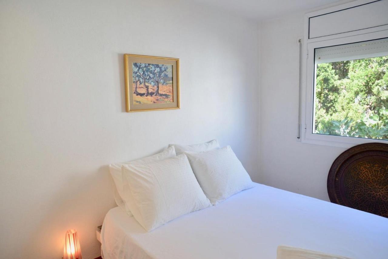 Beachfront Duplex With Terrace And Sea Views - Cadaqués Kültér fotó