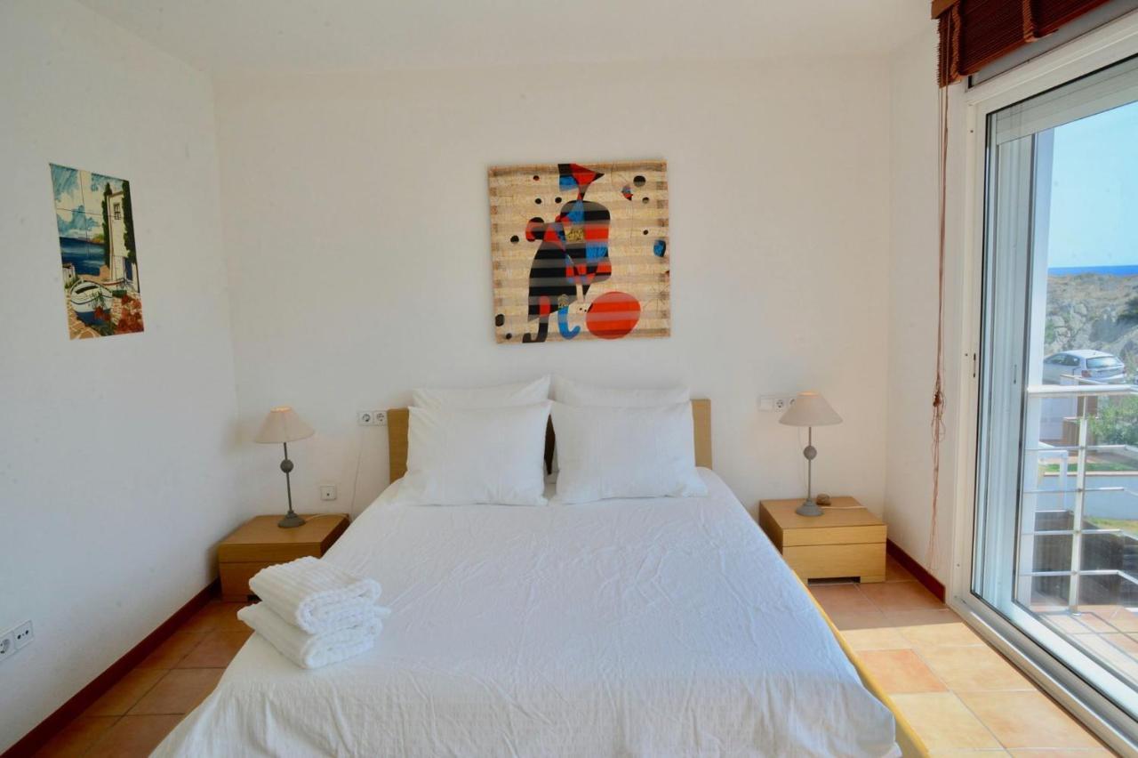 Beachfront Duplex With Terrace And Sea Views - Cadaqués Kültér fotó