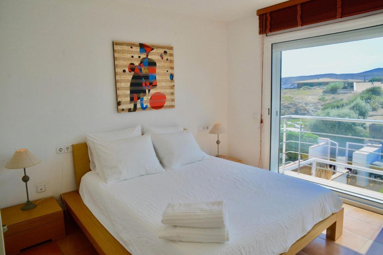 Beachfront Duplex With Terrace And Sea Views - Cadaqués Kültér fotó